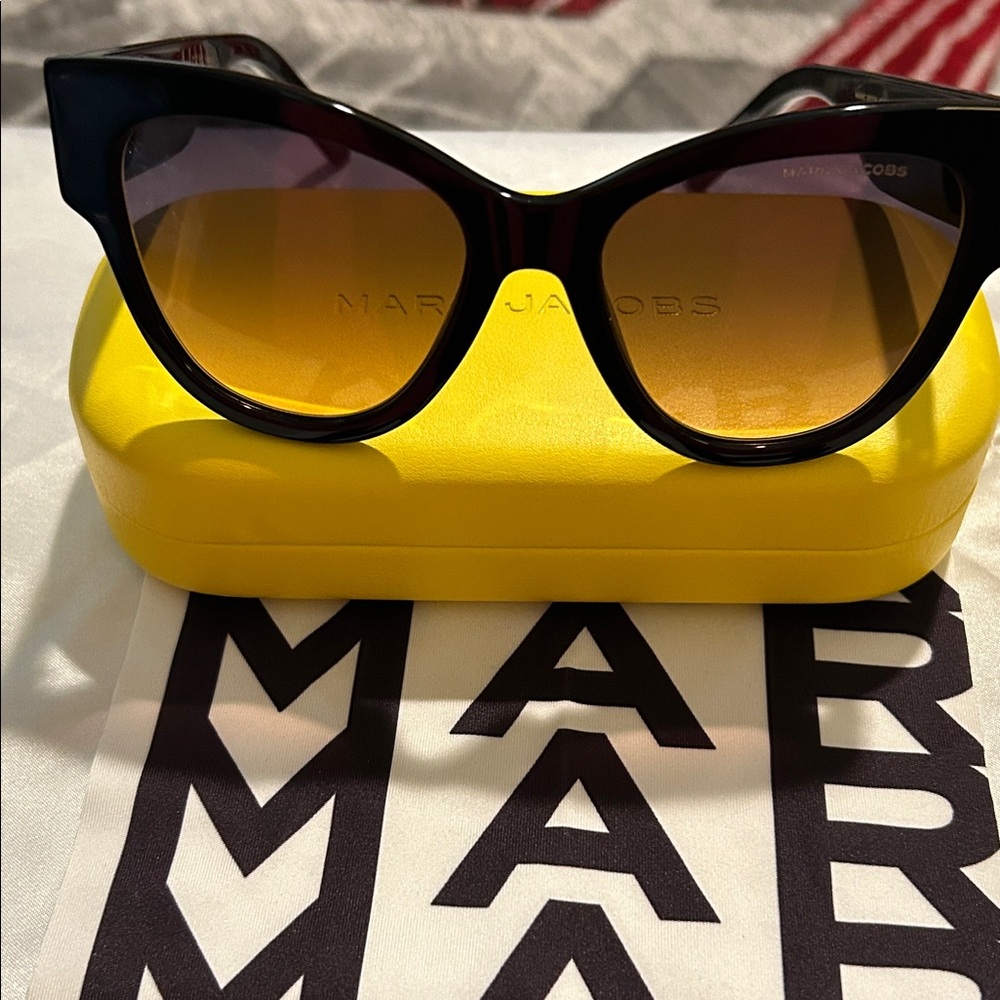 Marc Jacobs Black Sunglasses with Yellow Case